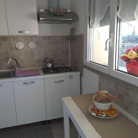 לינה וארוחת בוקר San Vitale 2*