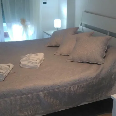 San Vitale Couette-café 2*