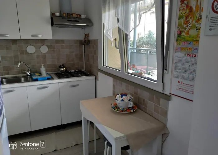 San Vitale 2* בולוניה