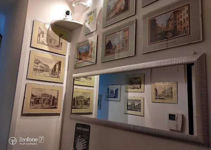 San Vitale 2* Μπολόνια