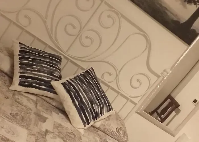 San Vitale 2* בולוניה