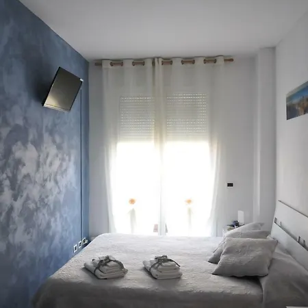 San Vitale 2* ボローニャ